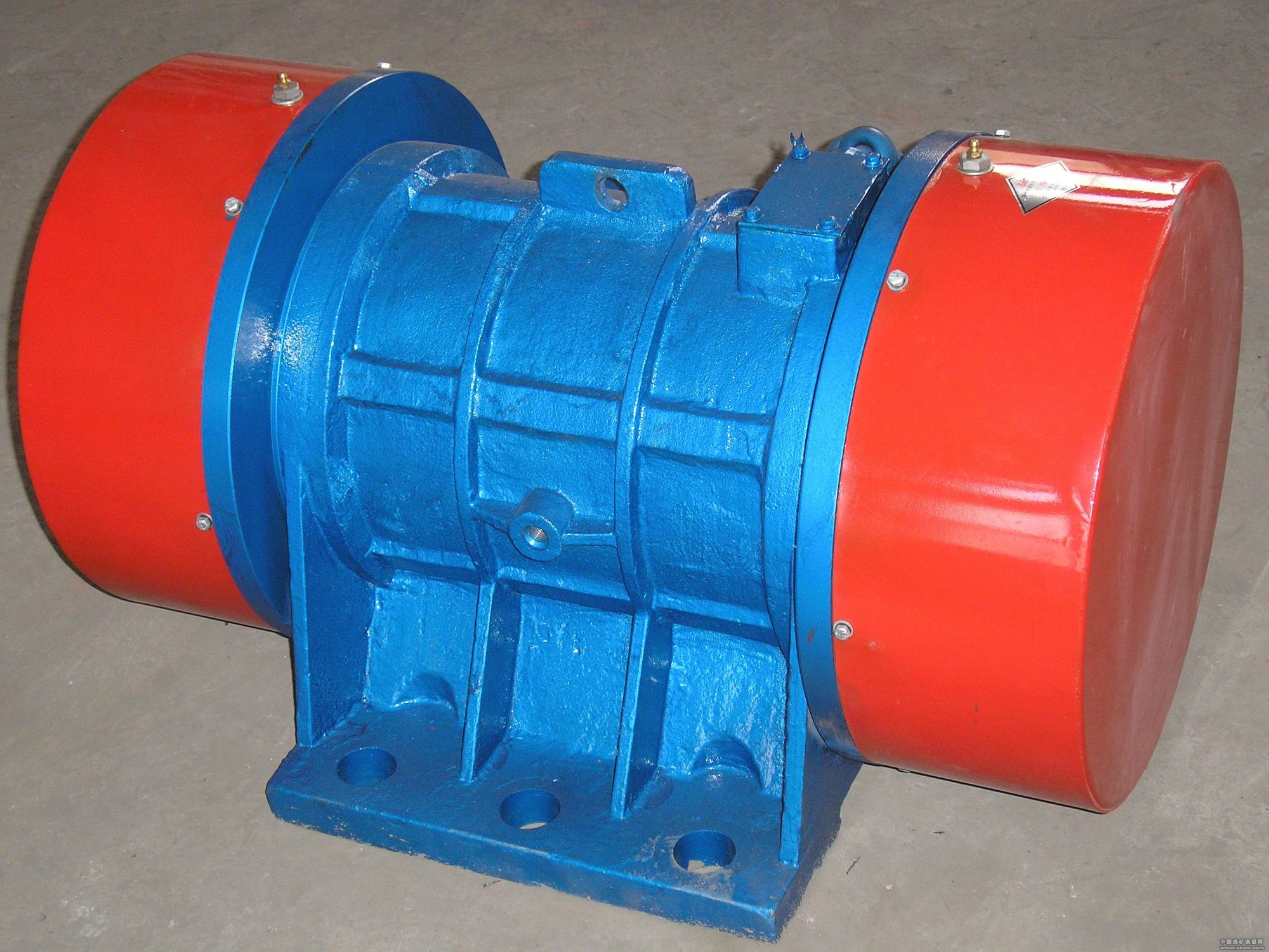 XV振動(dòng)電機(jī)